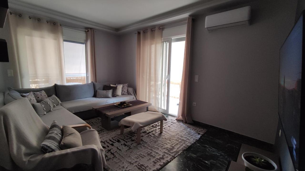 Two Bedroom Apartment In เอเธนส์ ภายนอก รูปภาพ
