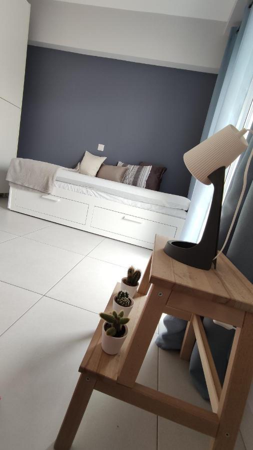 Two Bedroom Apartment In เอเธนส์ ภายนอก รูปภาพ