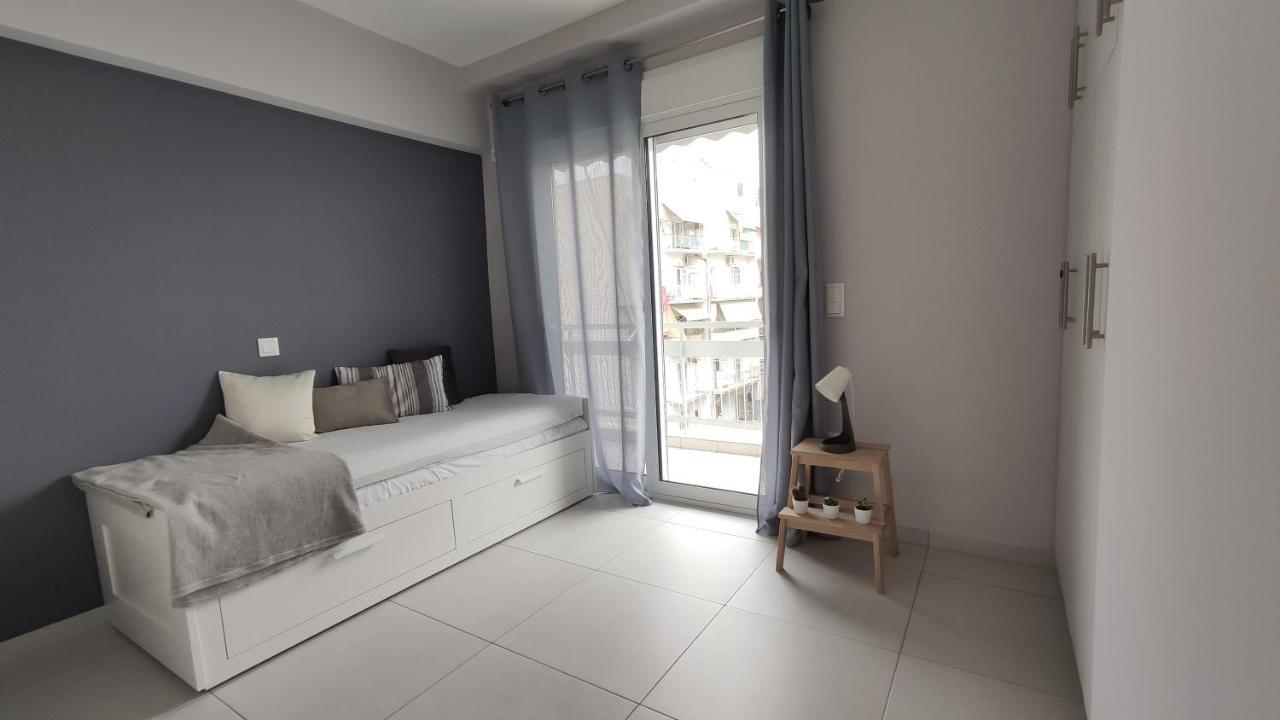 Two Bedroom Apartment In เอเธนส์ ภายนอก รูปภาพ